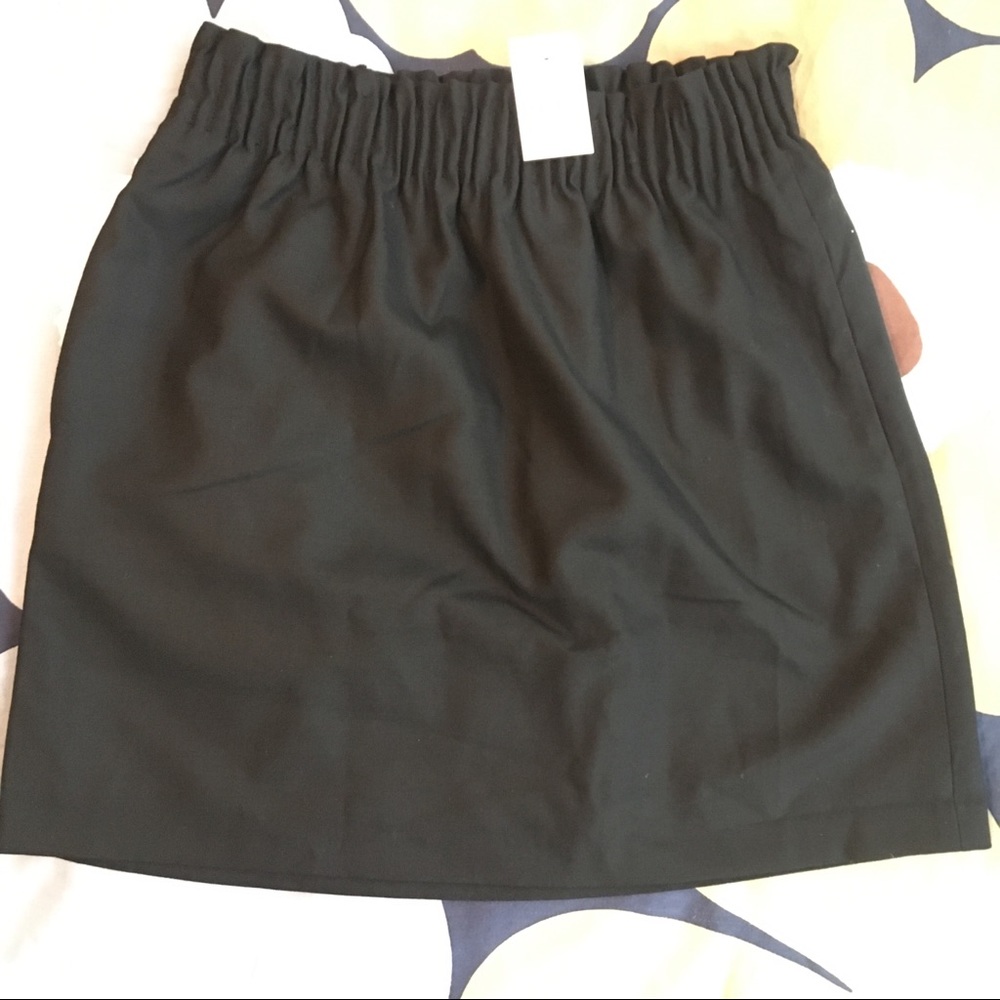 NWT Classic black sidewalk skirt- Size 2